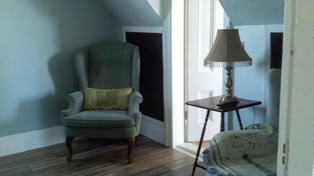 Miscouche Lovely Green Gable Home מראה חיצוני תמונה