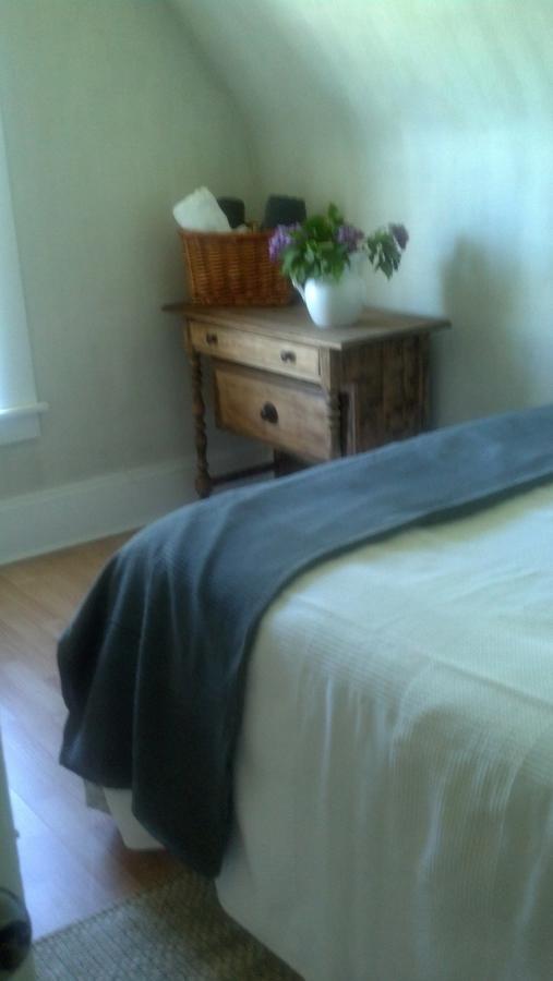 Miscouche Lovely Green Gable Home מראה חיצוני תמונה